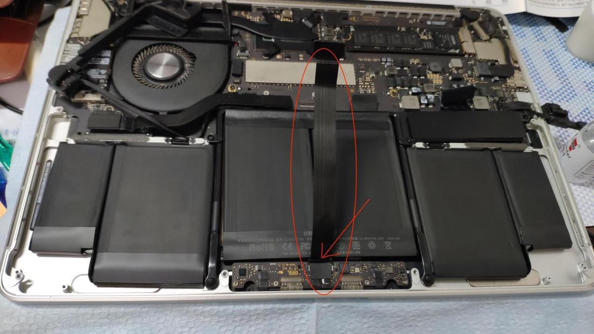 扬州苹果笔记本电池维修的相关图片