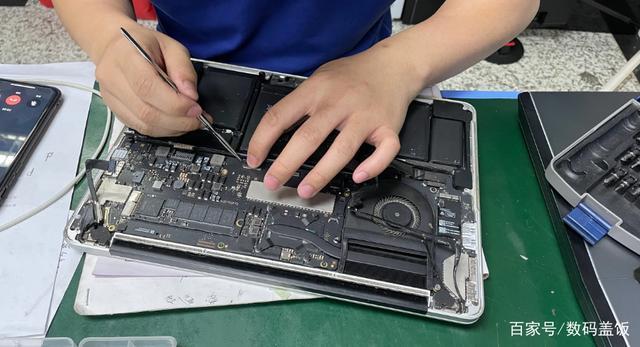 杭州苹果12寸笔记本维修的相关图片