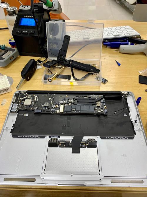 苹果笔记本维修怎么断电的相关图片
